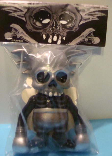 Secret Base 2009 Pushead Skullwing Astro Zombies Darkness Ver 4.5  Vinyl Figure Cheap