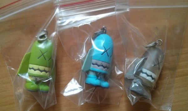 Medicom Toy 2011 Original Fake Kaws Blitz Keychain Green Blue Monochrome 3 2.5  Figure Set Online