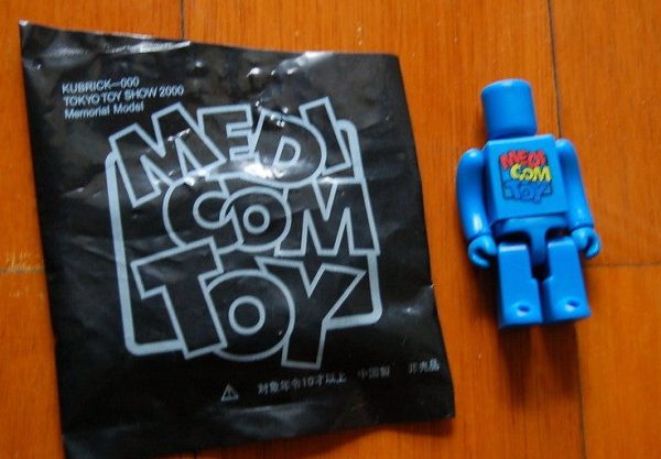 Medicom Toy Kubrick 100% Tokyo Toy Show 2000 Memorial Model Blue Action Figure Online