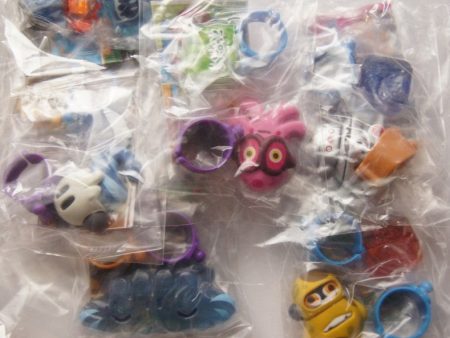 Pete Fowler World of Monsterism Gashapon 9 Monster Ring Random Color Figure Set Sale