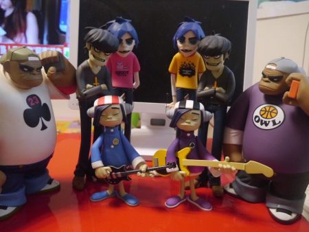 Kidrobot Jamie Hewlett Gorillaz 2D Murdoc Noodle Russell Red & Black Edition 8 Vinyl Figure Set For Sale